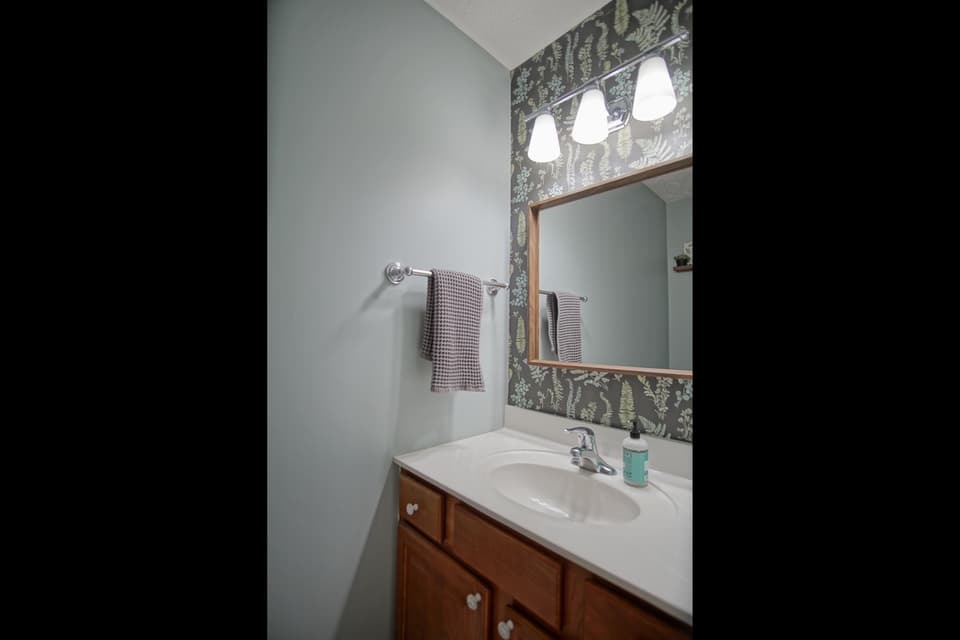 375 Oak Tree Boulevard, photo 8 of 34