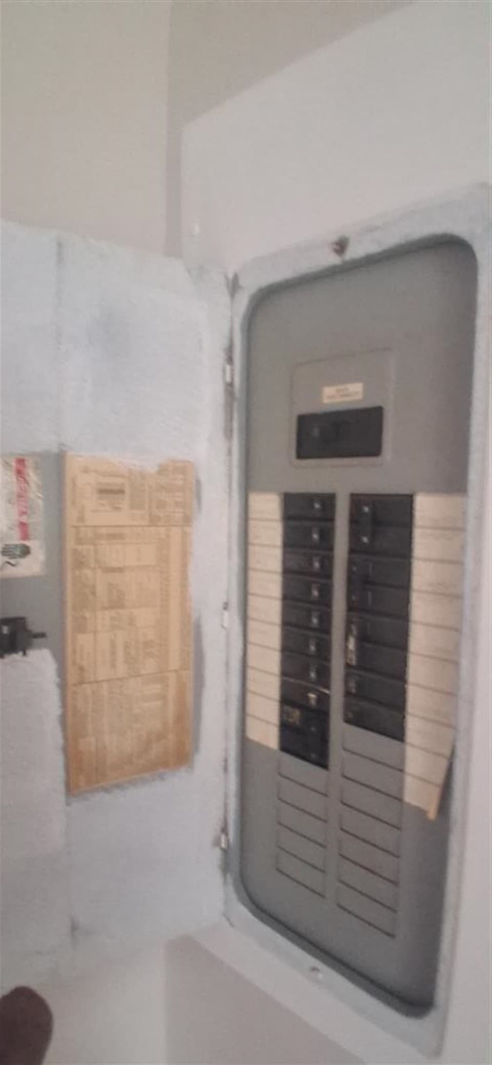 950 Clark Street, photo 18 of 20