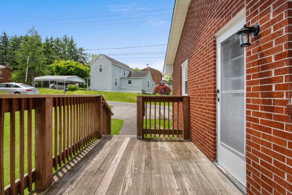 660 Colhoun Street, photo 30 of 35