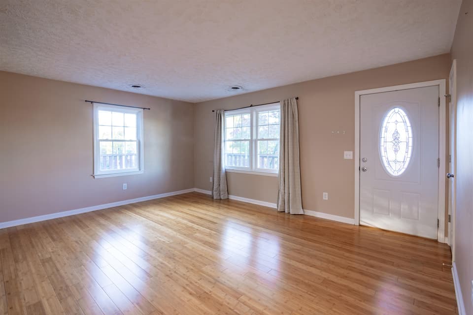 925 Collins Street, photo 5 of 37