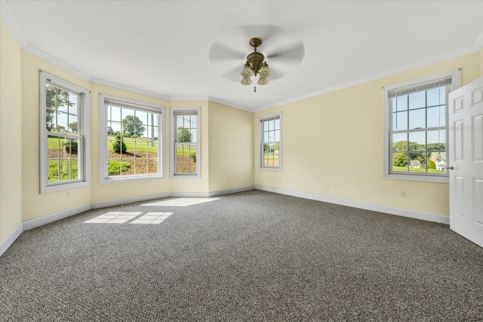 2075 Lake Vista Dr, photo 35 of 38