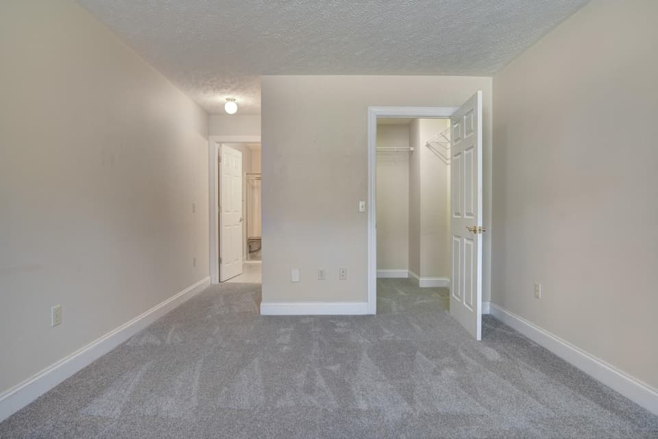 185 Blue Leaf Drive, photo 27 of 40