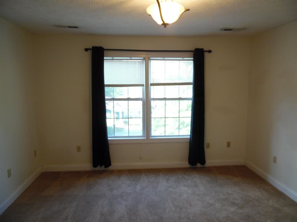 275 Silver Leaf Drive, photo 11 of 12