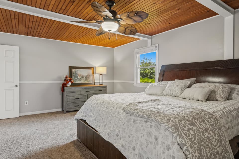225 Gibson Drive, photo 20 of 40