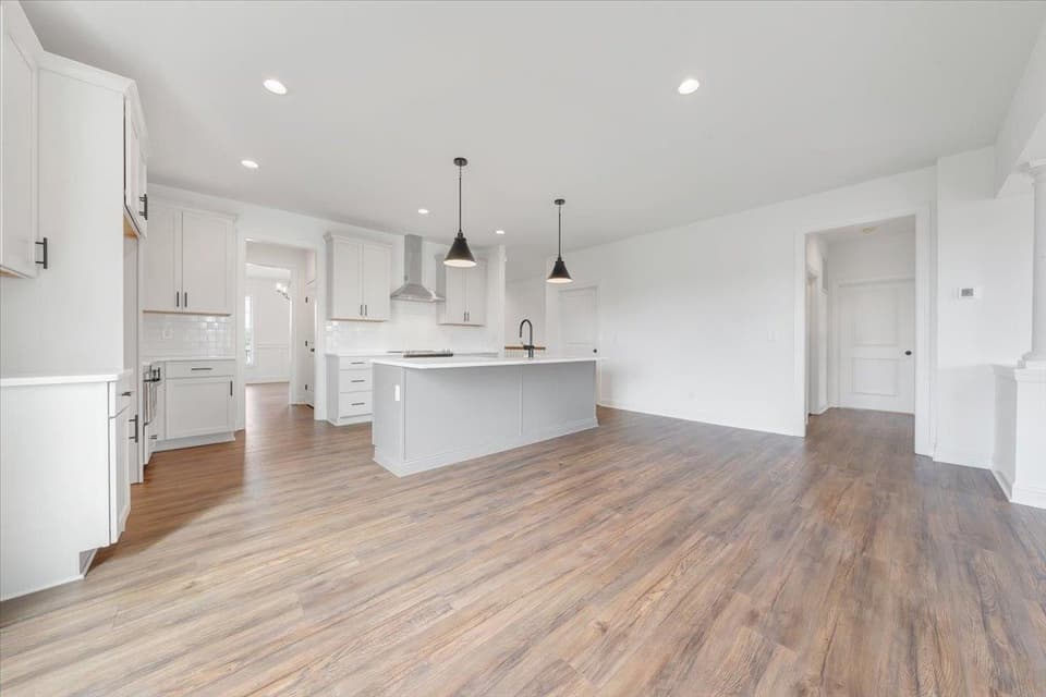 1027 Round Meadow Drive, photo 13 of 40