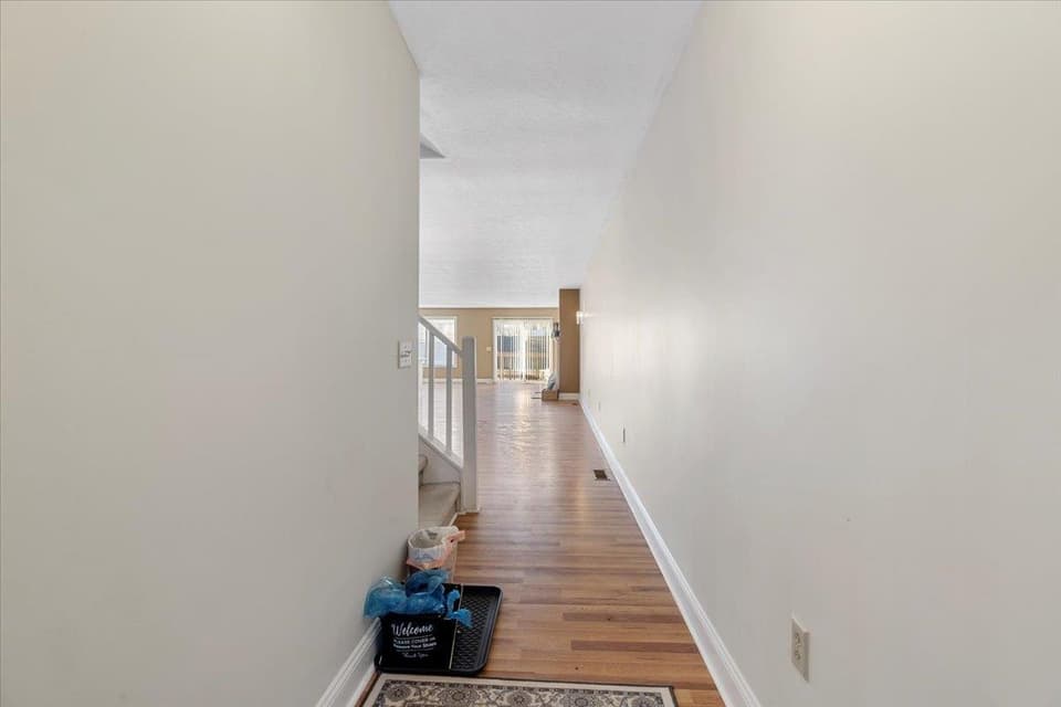 360 Gold Leaf Drive, photo 14 of 40