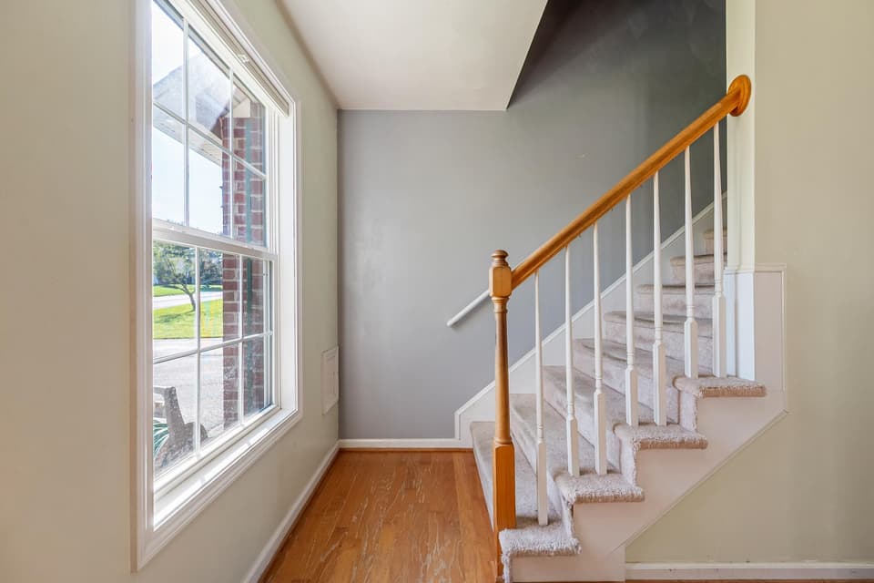210 Berkshire Drive, photo 24 of 40