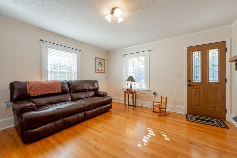 315 Montgomery Street, photo 10 of 40