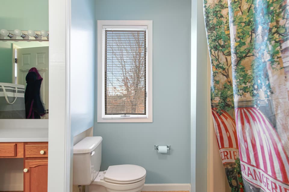 285 Emerald Boulevard, photo 25 of 40