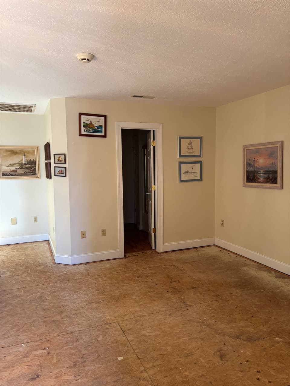 275 Gold Leaf Drive, photo 16 of 25