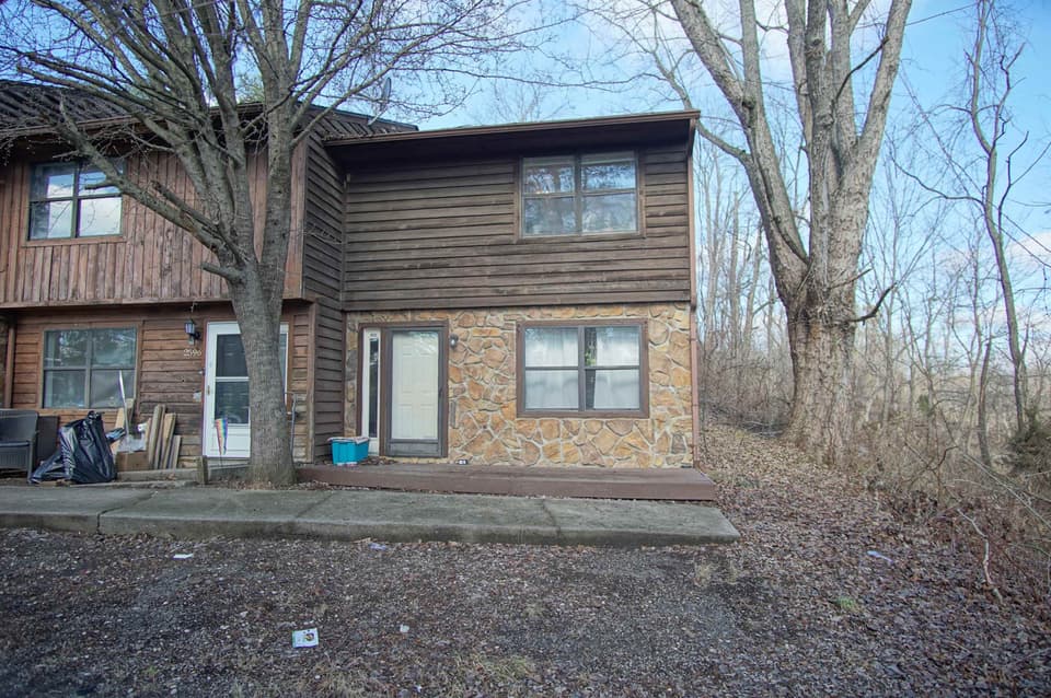 2598 Townhouse Drive, Christiansburg, VA