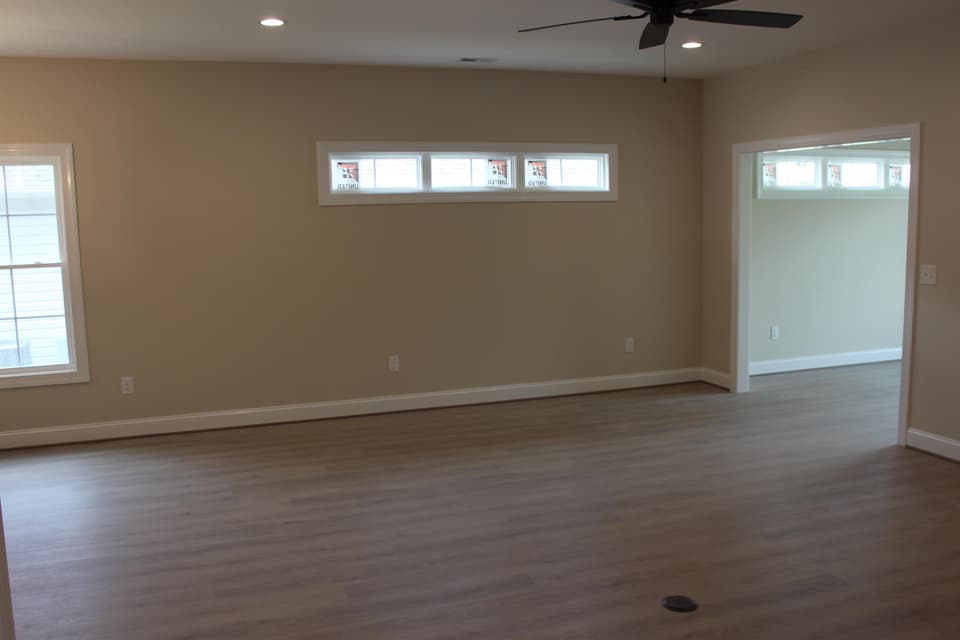 160 Vinnie Avenue, photo 9 of 14