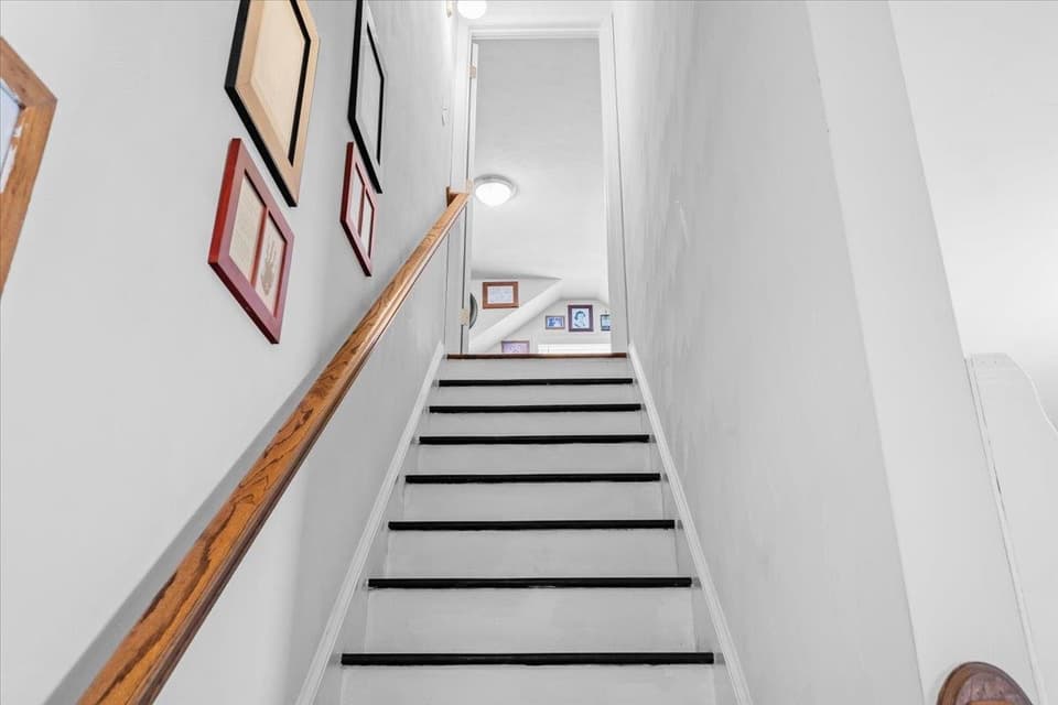 110 Roudabush Drive, photo 26 of 34