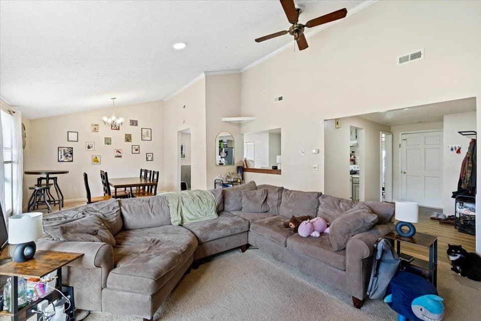 625 Curtis Drive, photo 14 of 32