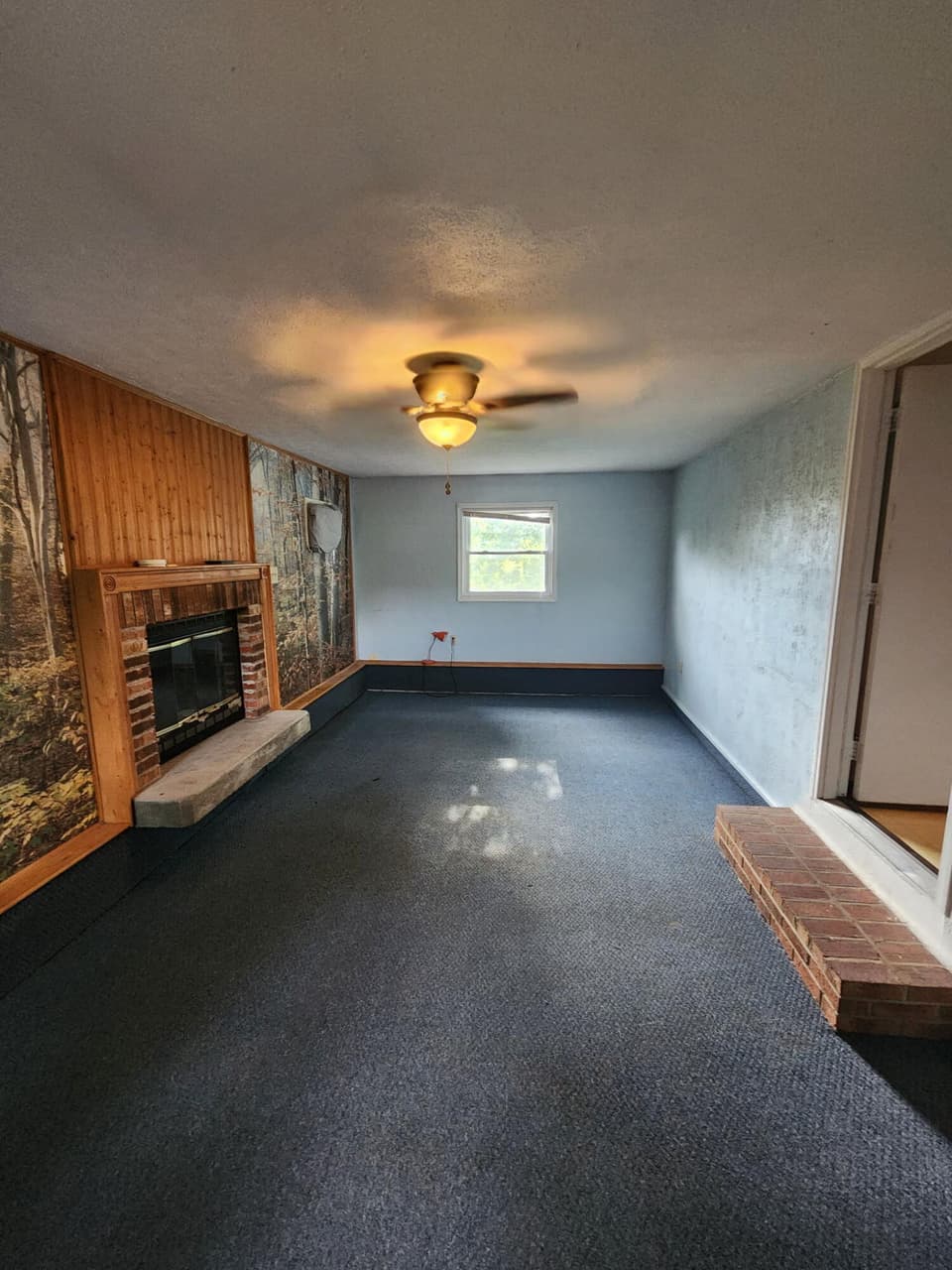 930 Stafford Dr, photo 7 of 39