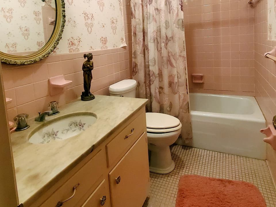 495 Simmons Road, photo 4 of 18