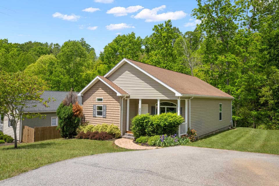 260 John Lemley Lane, photo 2 of 21