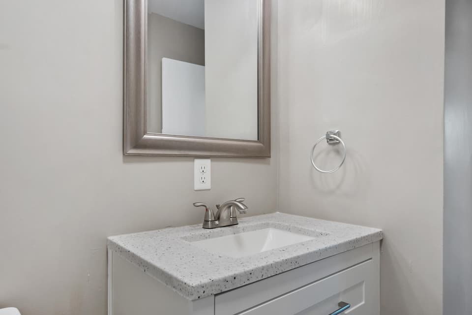 660 Colhoun Street, photo 22 of 35