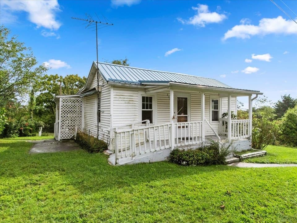 2369 Peppers Ferry Road NW, Christiansburg, VA