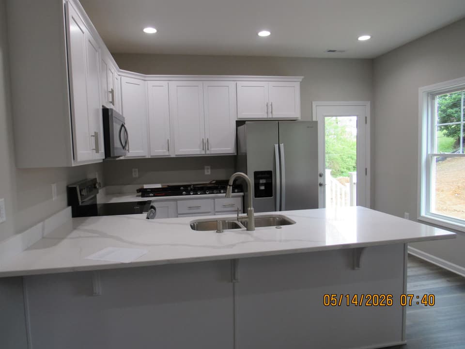 1145 Plum Street, photo 6 of 19