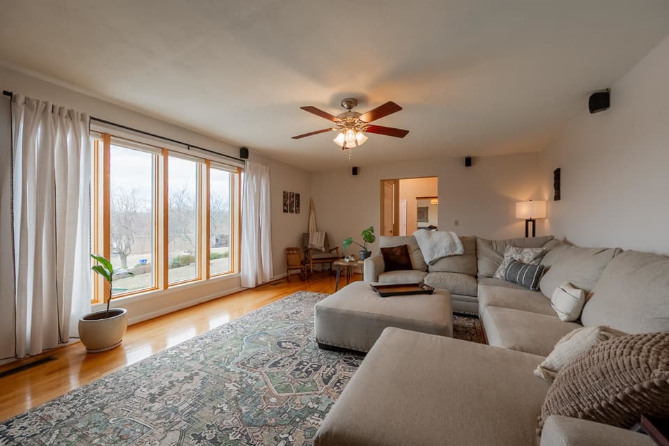 160 Spring Buck Lane, photo 38 of 40