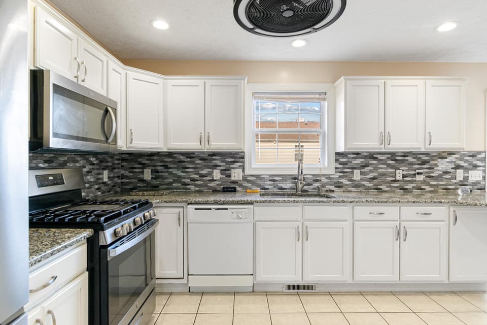 625 Tall Oak Boulevard, photo 13 of 40