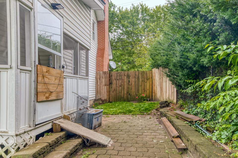 855 E Main St, photo 27 of 35