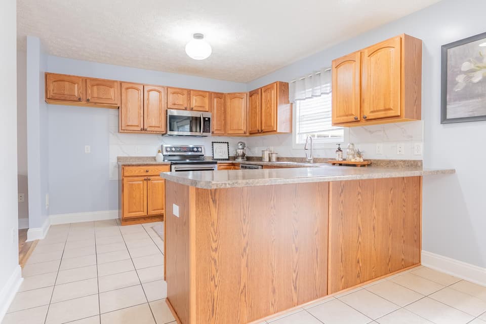 590 Tall Oak Boulevard, photo 21 of 40