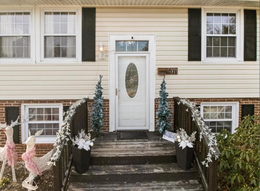 60 Betty Drive, photo 5 of 40