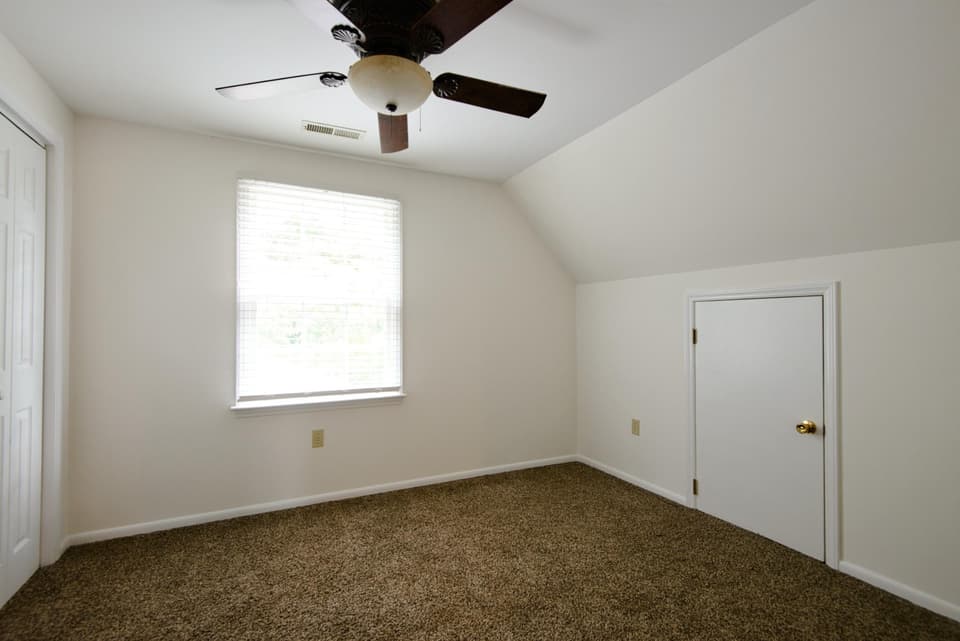 355 Overland Drive, photo 21 of 29
