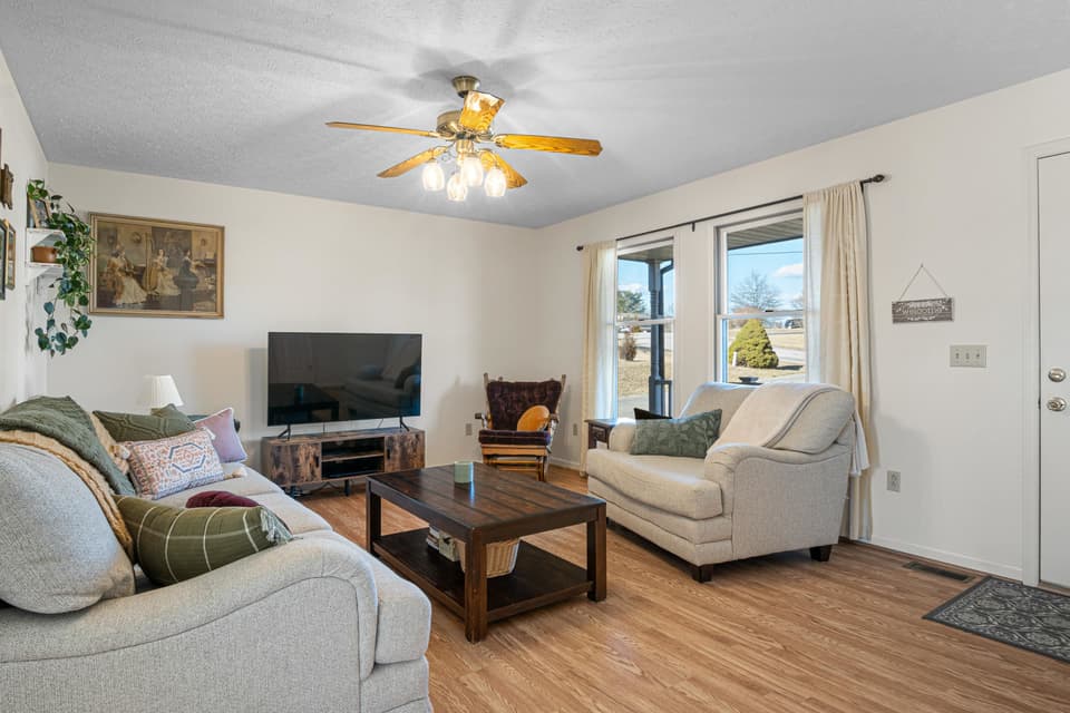 15 Massie Drive NW, photo 13 of 40