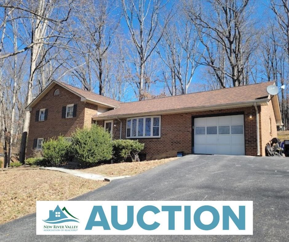 300 Arrowhead Trail, Christiansburg, VA