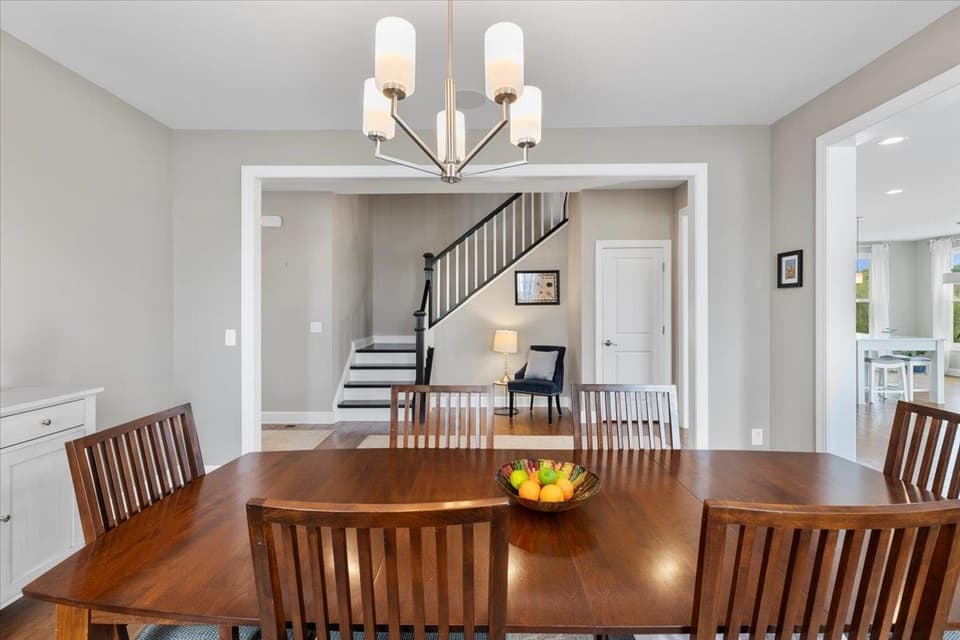 705 Jefferson Circle, photo 26 of 40
