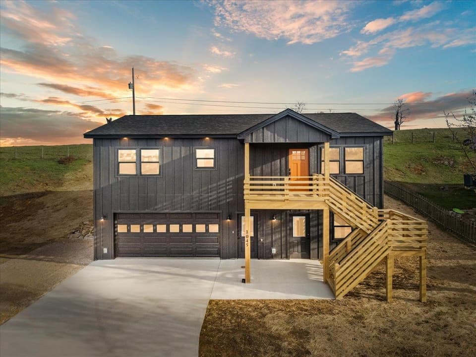 1045 Beaver Drive, Christiansburg, VA