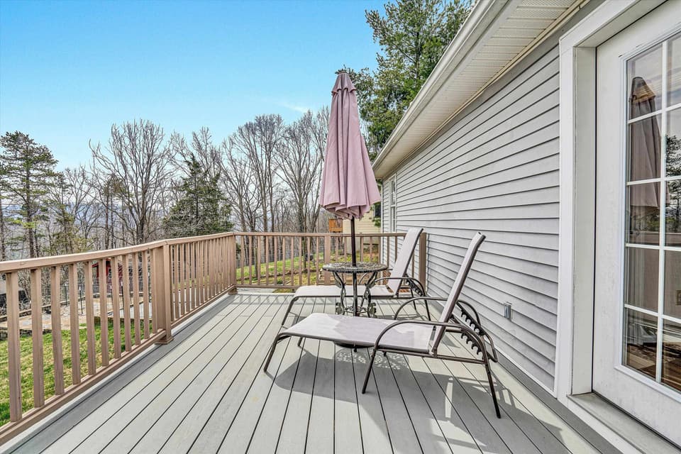 185 Howery Street, photo 21 of 40