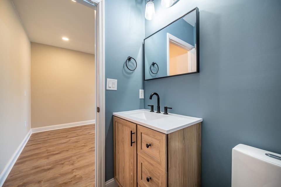 200 Wistaria Drive, photo 26 of 34