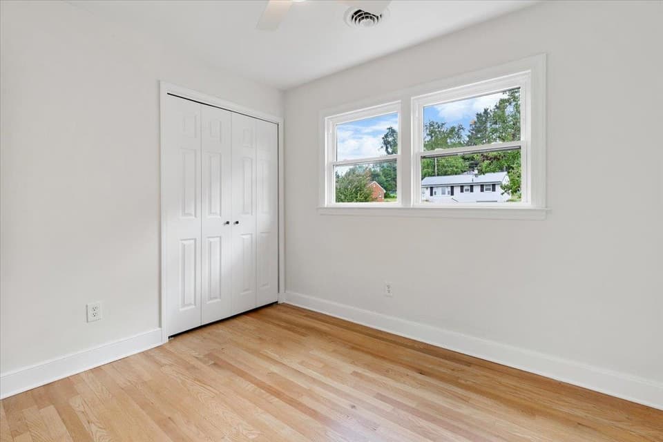 950 McHenry Avenue, photo 32 of 40