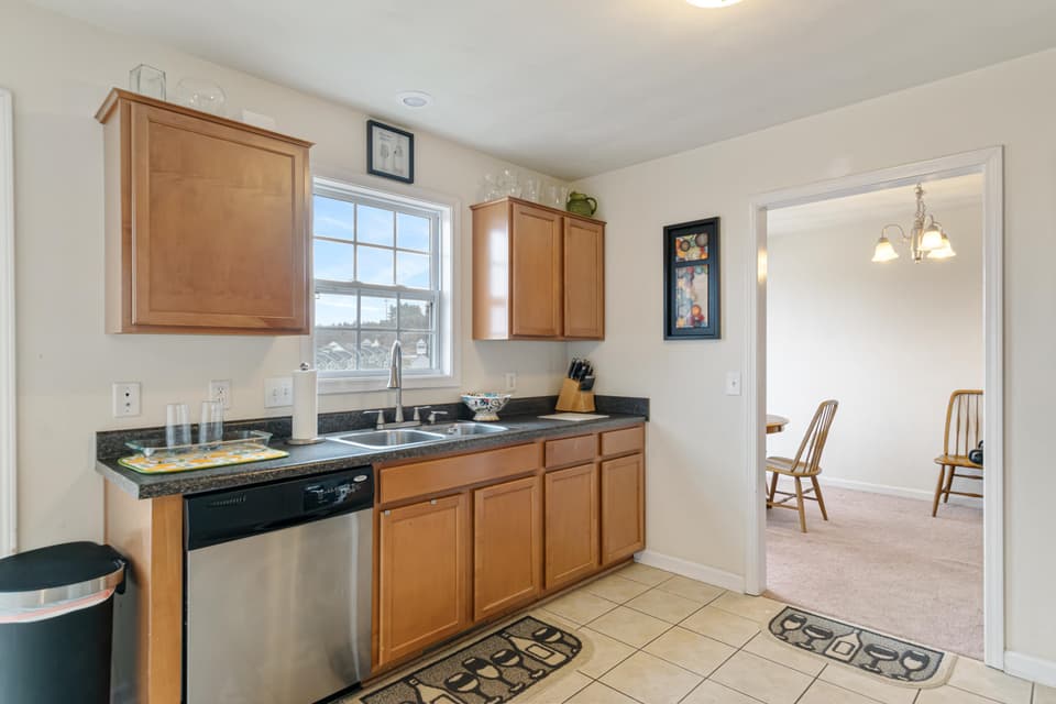 535 Keystone Drive, photo 14 of 40