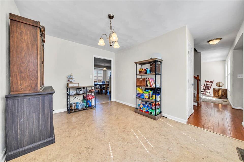 400 Chelsea Loop, photo 15 of 38