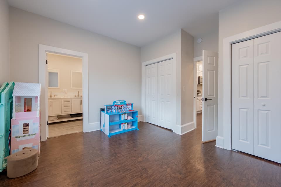 208 Alleghany Street, photo 30 of 40
