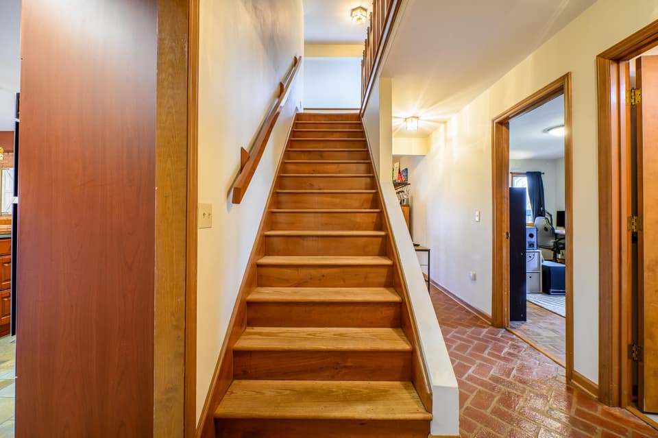 1138 Round Meadow Drive, photo 33 of 40