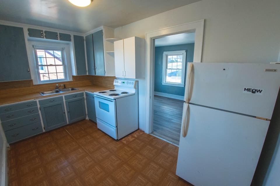 411 W Main St, photo 32 of 37