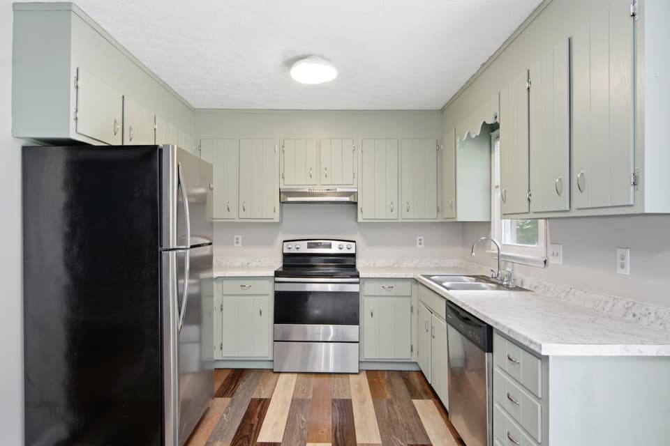 315 Cherokee Drive Unit B, photo 11 of 32
