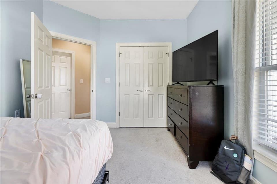 1015 Falor Lane, photo 31 of 40
