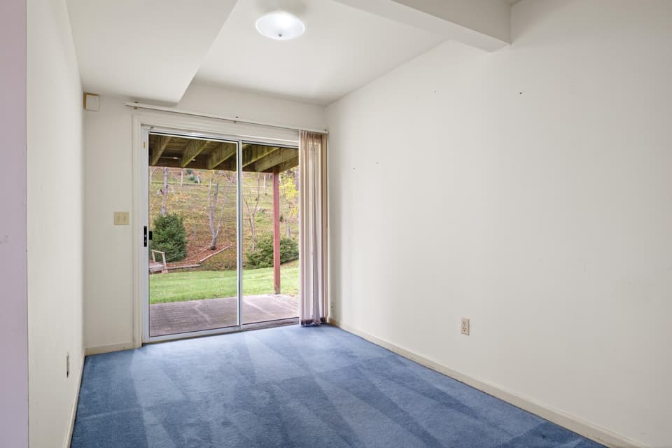 1630 Sleepy Hollow Road, photo 37 of 40