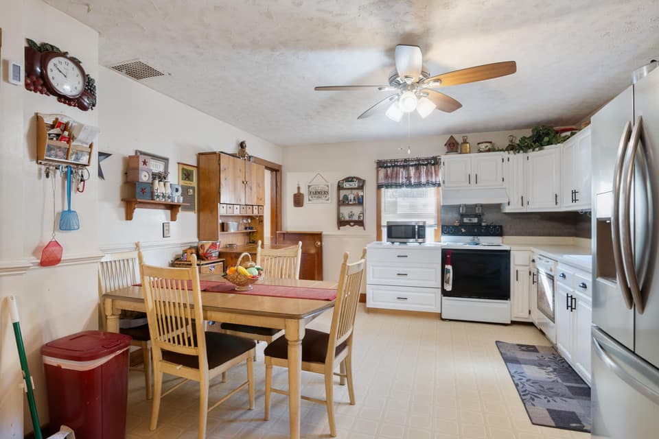1531 Blair Street, photo 9 of 39