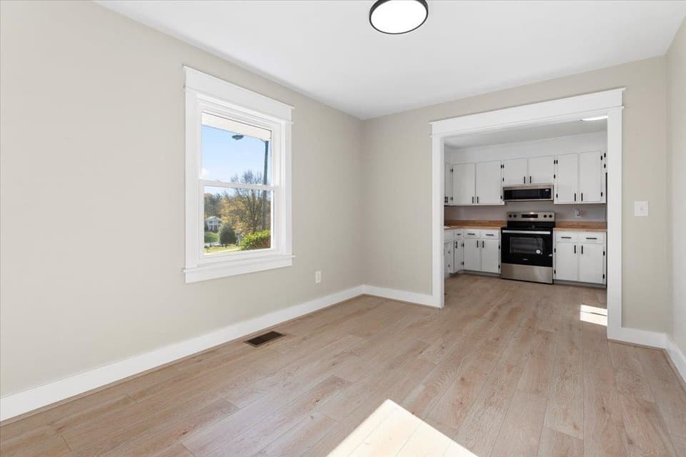 855 Mountain View Drive, photo 17 of 40