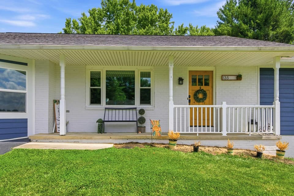 135 Wooden Shoe Court NW, photo 4 of 40