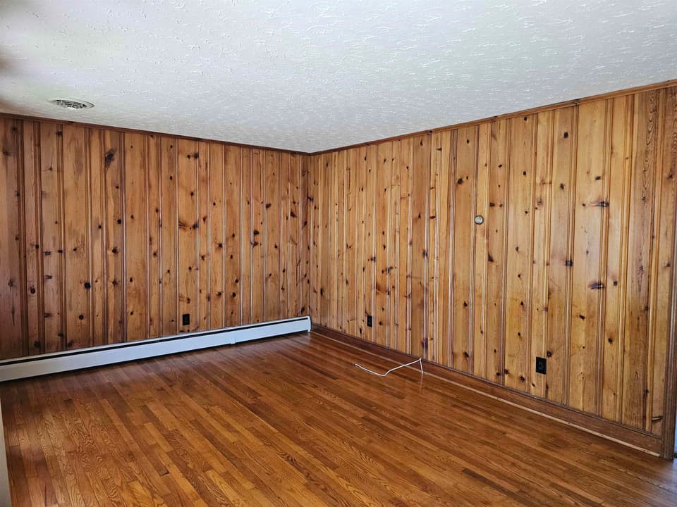 950 McHenry Avenue NE, photo 3 of 15