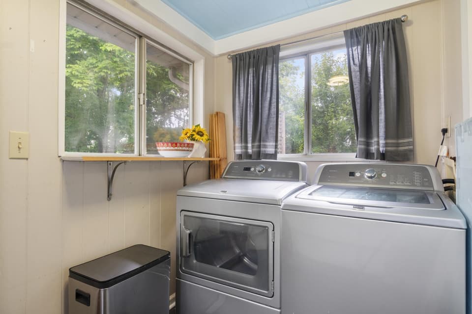 715 Church Street, photo 14 of 40